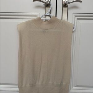 Banana Republic Cream padded shoulder Cashmere Sweater